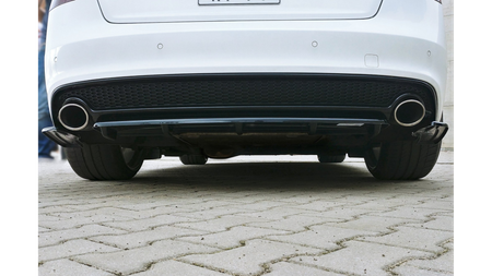 CENTRAL REAR SPLITTER AUDI A5 S-LINE FACELIFT (with a vertical bar) Gloss Black