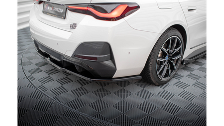 Central Rear Splitter (with vertical bars) V.1 BMW i4 M-Pack G26 Gloss Black