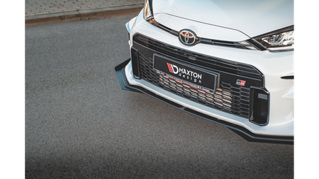 Racing Durability Front Splitter + Flaps Toyota GR Yaris Mk4 Black + Gloss Flaps