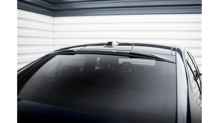 The extension of the rear window BMW 5 M-Pack G60