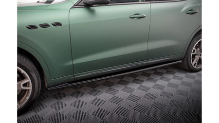 Splitters set Maserati Levante Mk1