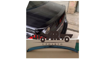 Lotka Mercedes-Benz E W211 Lip Gloss Black