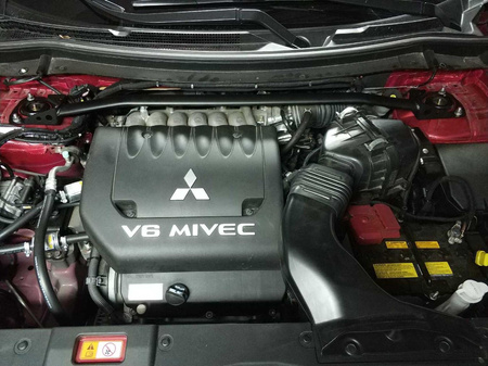 Front upper strut bar Mitsubishi Outlander 3 White