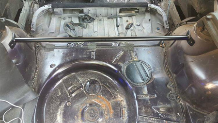 Rear upper strut bar VW Golf 3 Black