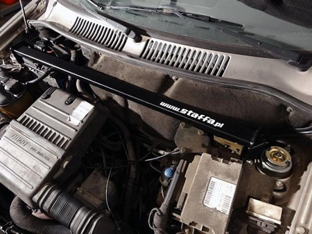 Front upper strut bar Fiat Cinquecento Black