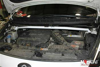 Kia Carens RP 1.7D 2WD 13+ UltraRacing 2-point front upper Strutbar