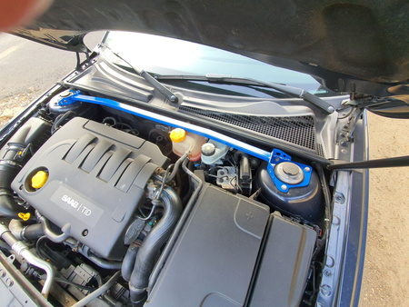 Front upper strut bar Saab 93 9-3 Black