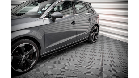 Dokładka Audi A3 8V Progi Gloss Black