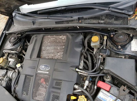 Front upper strut bar Subaru Outback 3 Red