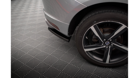 Splitter Volvo XC60 R-Design I Facelift Tył Boczne Gloss Black