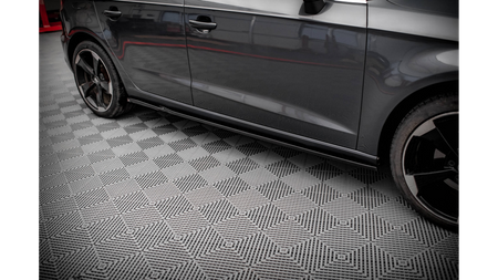 Dokładka Audi A3 8V Progi Gloss Black