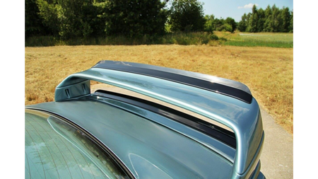 Dokładka BMW 3 E36 GTS Spoiler Dół Gloss Black