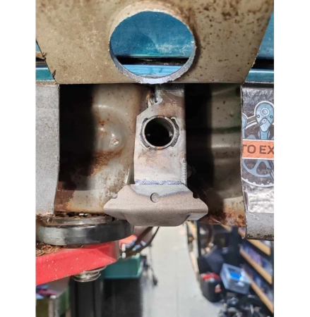 Zestaw naprawczy punktów podnoszenia progu BMW E36 prawy tył 