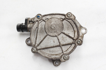 Vacuum pump 0313337124 e82 e87 e90 e91 e92 n47