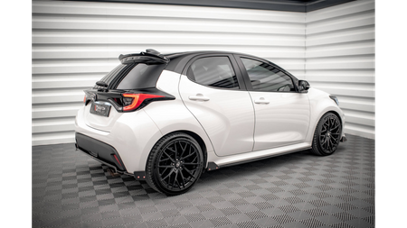 Diffuser Toyota Yaris IV Side Skirts v.1 Gloss Black + Flaps