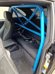 Bolt-in Half Roll Cage BMW 1 E87 Red