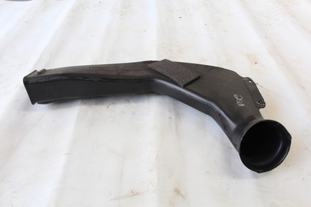 Rura dolot filtra powietrza OEM 23508889 Camaro SS 2016+