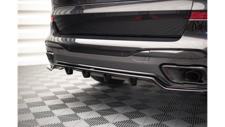Splitter BMW X7 G07 M-Pack Tył Środkowy z Dyfuzorem Gloss Black