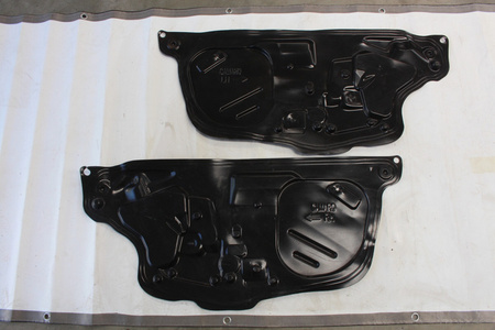 Gumowa osłona wewnątrz drzwi 2 P+L Camaro SS 2016+