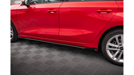 Dokładka Audi A3 8Y Progi Street Pro Black-Red + Gloss Flaps