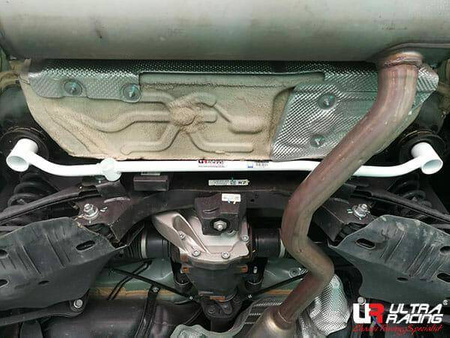 BMW F20 116i 1.6T 2WD HB 12-15 UltraRacing 4-point rear lower Bar