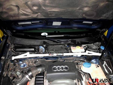 Audi A6 / A7 10+ UltraRacing 2-point front upper Strutbar