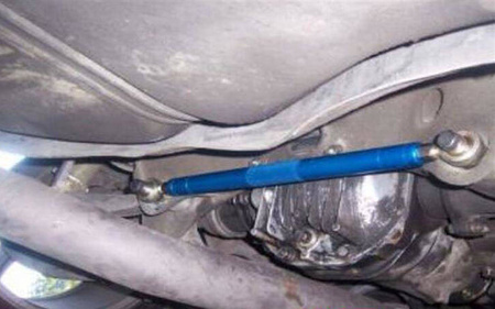 Strut bar rear lower Nissan 200sx S13 S14 Pillowball