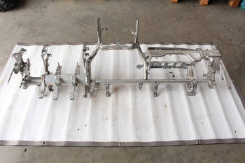 Stelaż wzmocnienie deski rozdzielczej Chevrolet Camaro SS