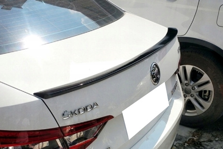 Lotka Skoda Superb III Facelift Lip Gloss Black