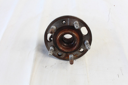 Piasta prawy tył Camaro SS 2016+