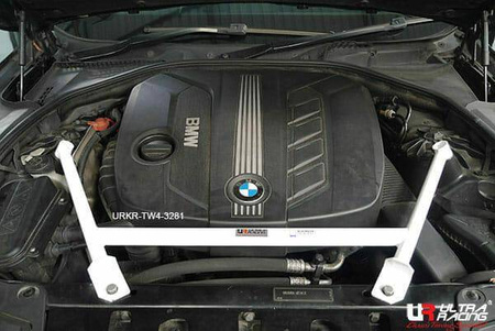 Rozpórka BMW 520 2.0D F11 10+ UltraRacing 4P przednia górna Strutbar