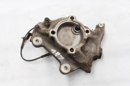 Zwrotnica prawy przód BMW E92 3121676444403