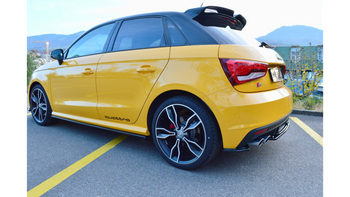 Dokładka Audi S1 8X Progi Gloss Black