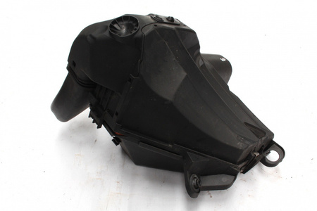BMW E92 air filter housing 7797460-03