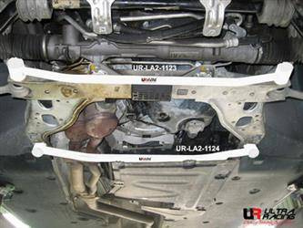 Rozpórka BMW 1 04-11 E87 120/130 UltraRacing przednia dolna Bar