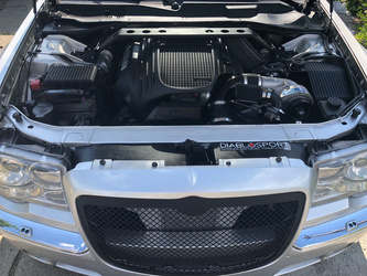 Rozpórka Chrysler 300C przednia górna Red