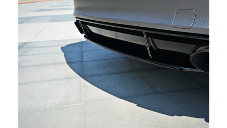 Splitter Audi RS7 Facelift Tył Środkowy Gloss Black