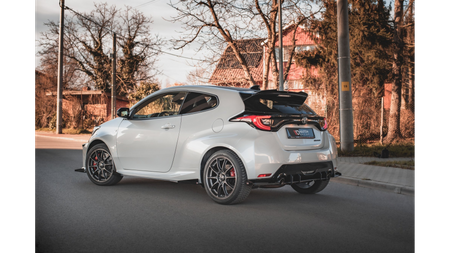 Dokładka Toyota GR Yaris IV Progi Racing Black + Gloss Flaps