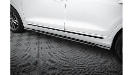Diffuser Audi Q8 4M S-Line Side Skirts v.2