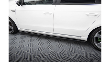 Side Skirts Volkswagen Passat B7