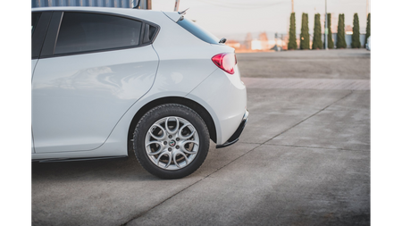 Splitter Alfa Romeo Giulietta Facelift Rear Side v.3 Gloss Black