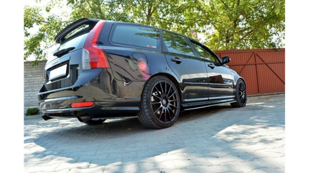 Dokładka Volvo V50F R-Design Progi Gloss Black