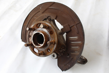 Zwrotnica przednia lewa Camaro SS 2016+