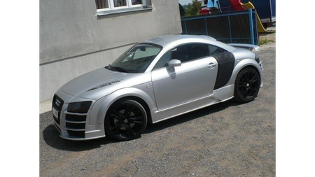 Dokładka Audi TT 8N Progi R8 Look