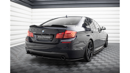 Splitter BMW 5 F11 M-Pack Tył Boczne (2 pojedyncze końcówki wydechu) Gloss Black