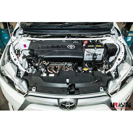 Rozpórka Toyota Yaris 10+ XP13  UltraRacing 2P przednia górna Strut Bar