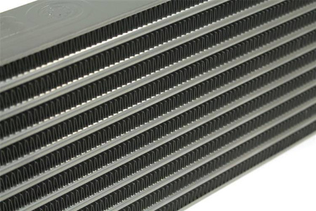 Intercooler TurboWorks 560x180x55 wejście 2,25" Tube and Fin