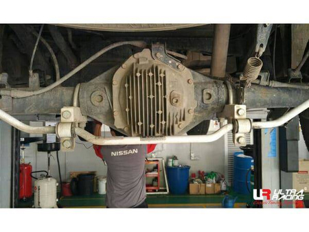 Rozpórka Nissan Navara D40 2.5 4WD 04-17 UltraRacing tylna Sway Bar 19mm