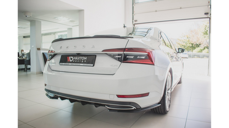 Spoiler Cap Skoda Superb III v.2 Gloss Black