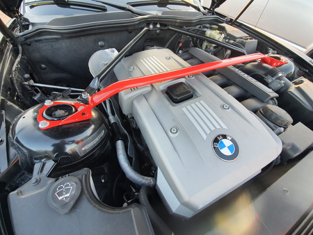 Rozpórka BMW Z4 E85 E86 przednia górna White